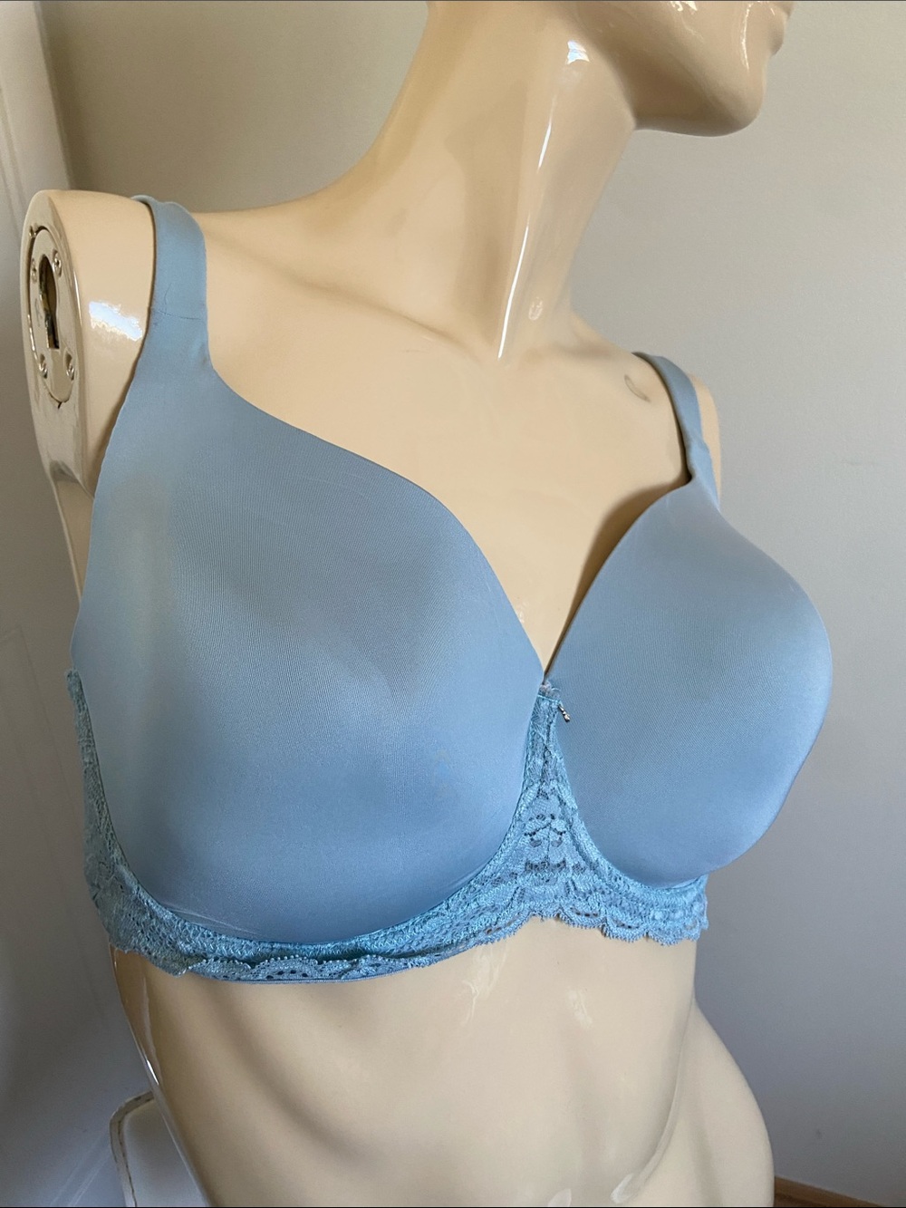 32H Montelle Powder Blue Lace-Trim T-Shirt Bra